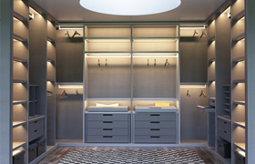 SENZAFINE walk-in closet from Poliform